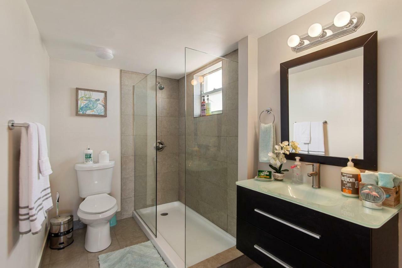 2 Bedroom 2 Bath With Patio On 11Th Collins Ave Miami Beach Esterno foto